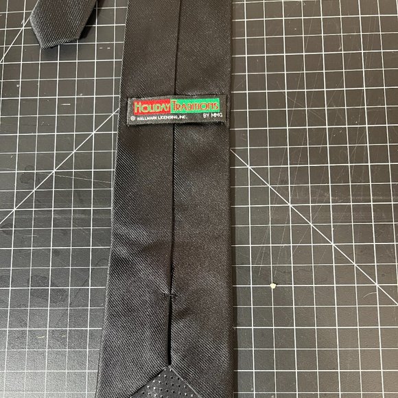 2 for $10 EUC Holiday snowflake tie - Picture 4 of 5